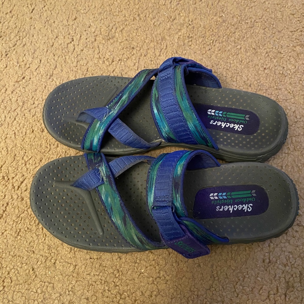 Sketchers sandals size 7